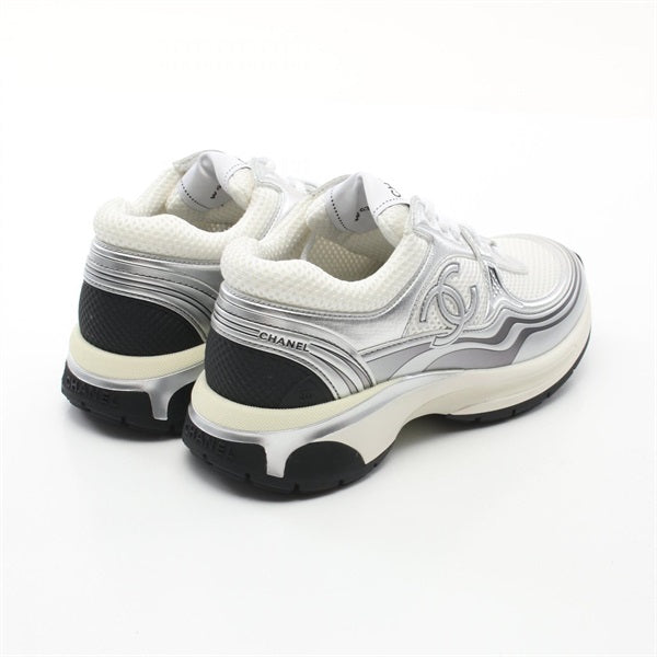 Chanel CC - White Grey