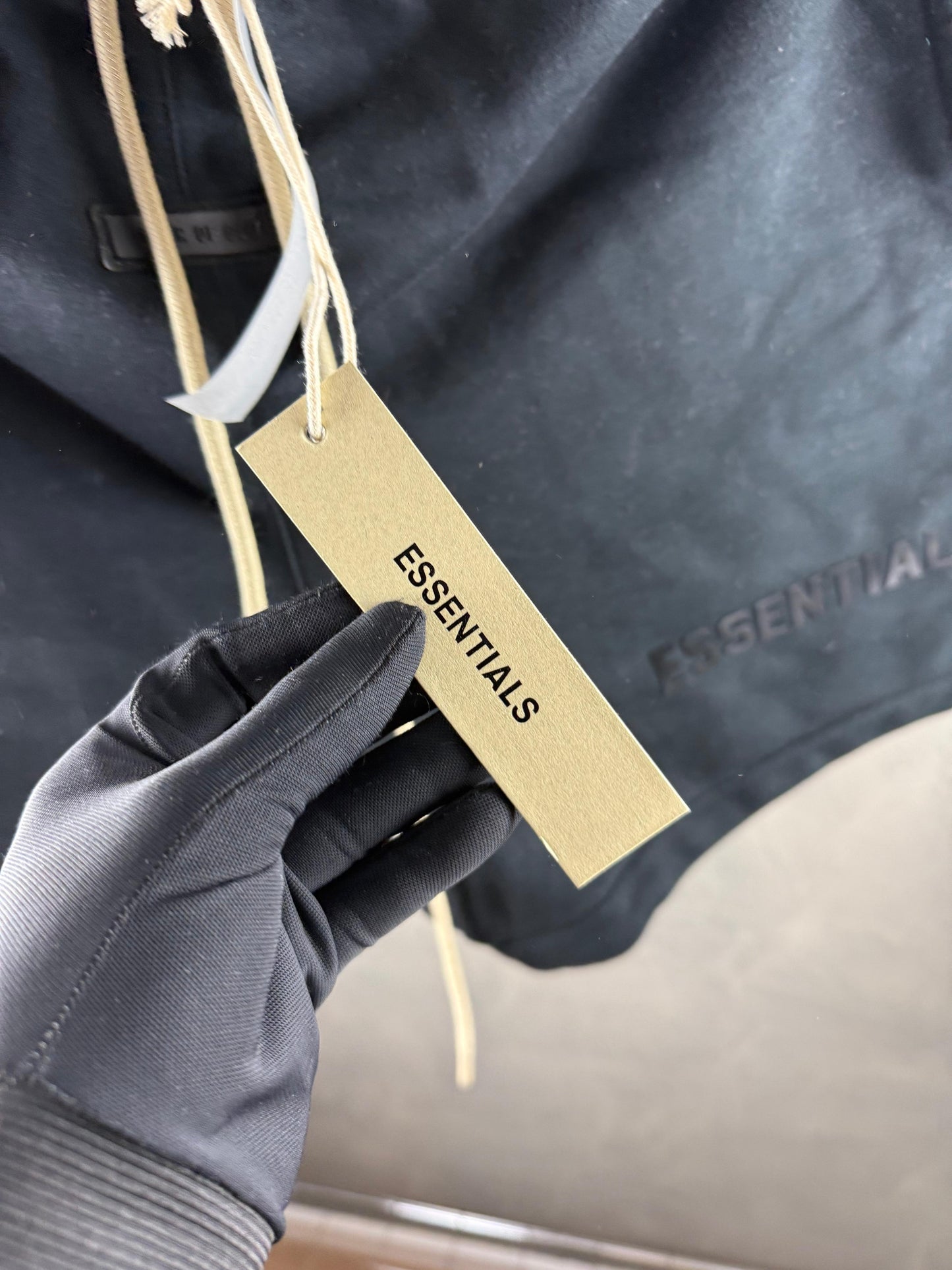 Essentials Shorts Black - Man, Size (M)