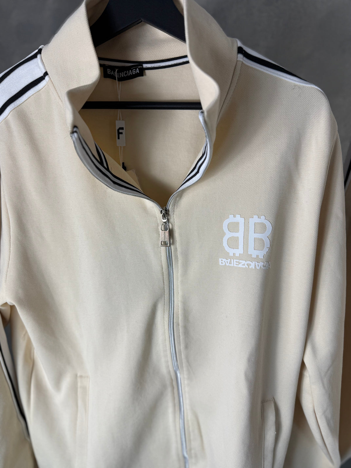 Man - Balenciaga Beige Tracksuit