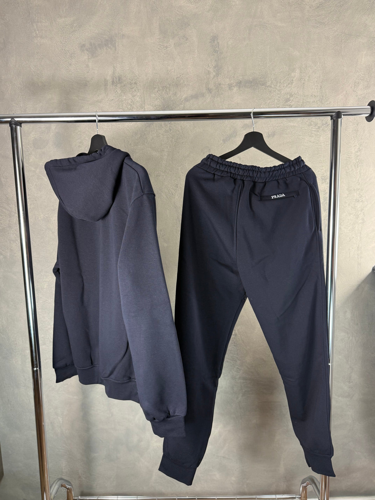 Herren - Blauer Prada Trainingsanzug
