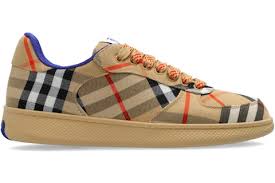 Burberry - Terrace Sand