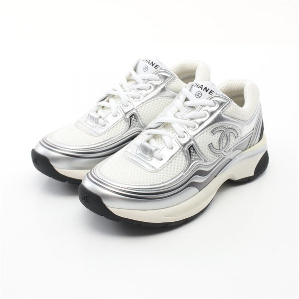 Chanel CC - White Grey