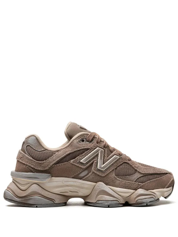New Balance - Brown
