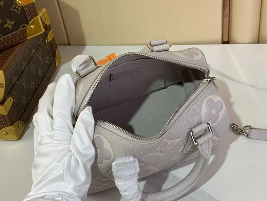 Louis Vuitton - bag