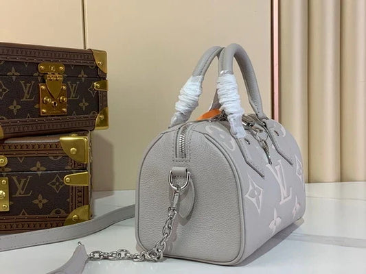 Louis Vuitton - bag