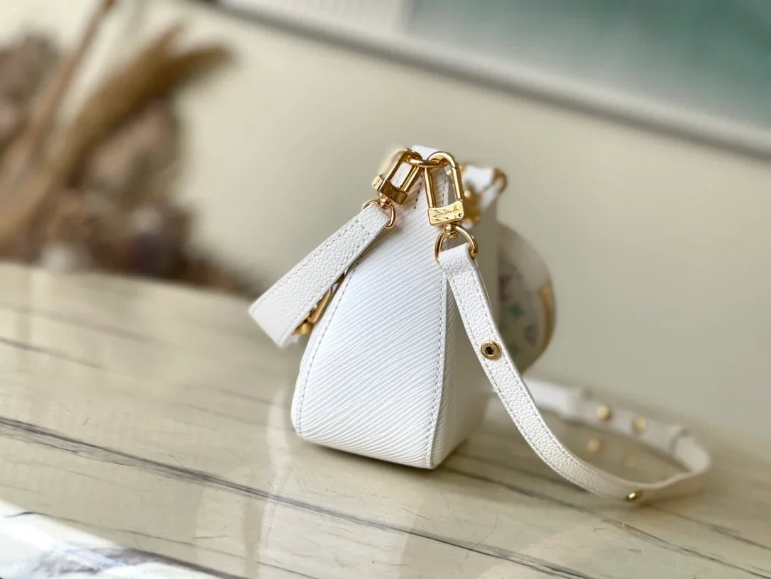 Louis Vuitton - bag