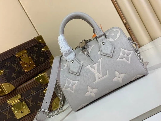 Louis Vuitton - bag