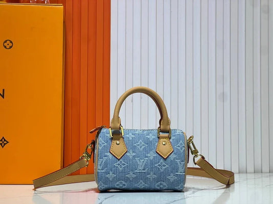 Louis Vuitton - bag
