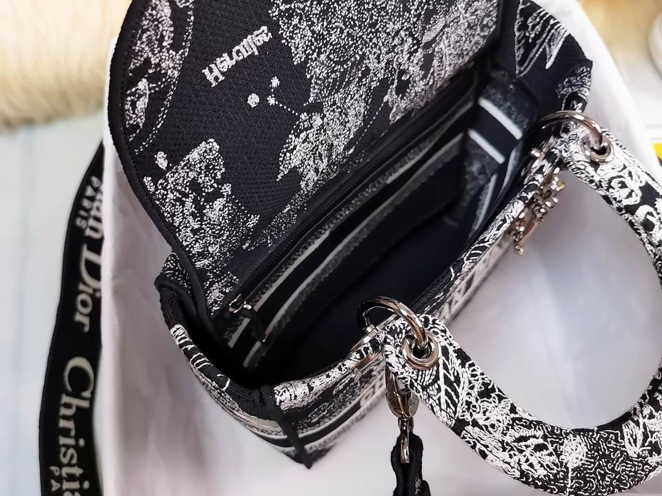 Dior - handbag