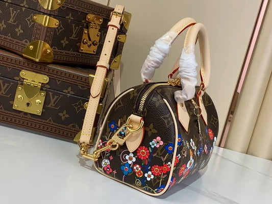 Louis Vuitton - bag