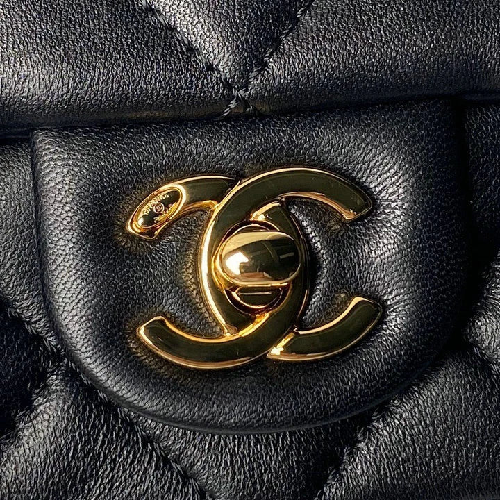 Chanel - Tasche