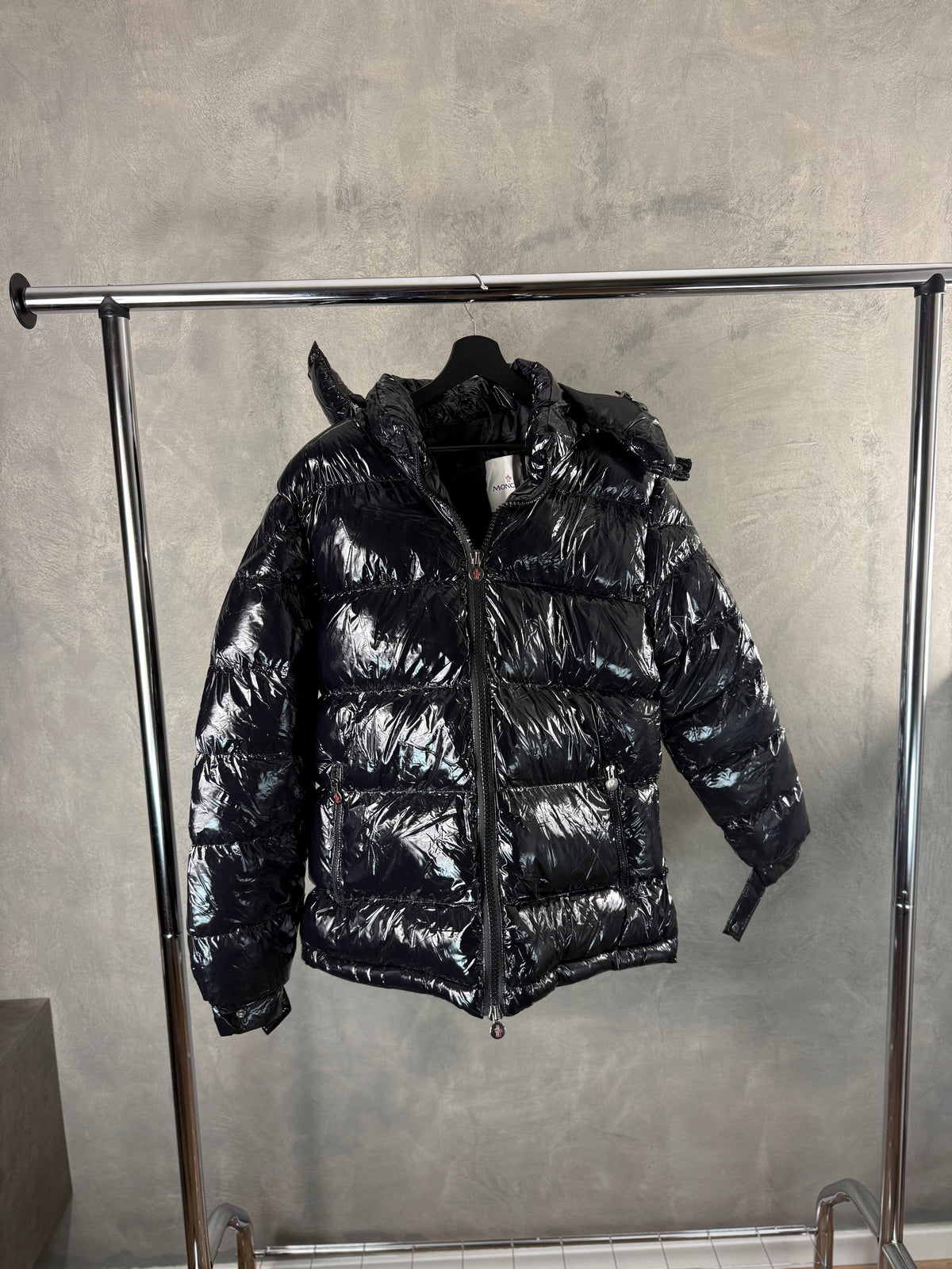 Herren – schwarze Moncler-Jacke