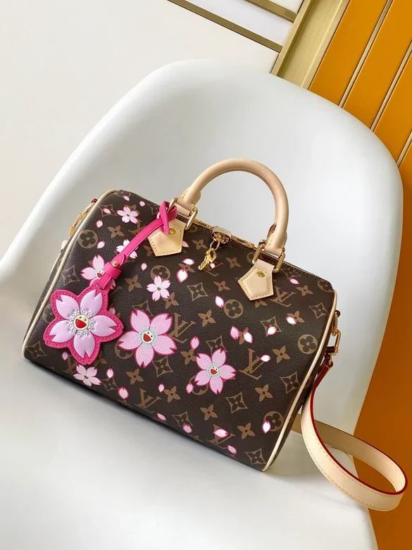 Louis Vuitton - bag