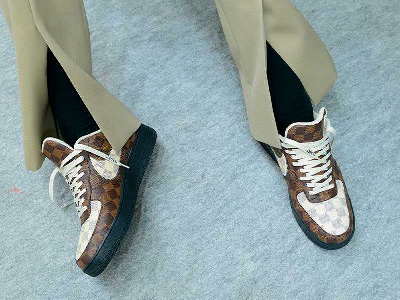 Louis Vuitton x Nike - Brown Black
